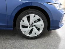 VW Golf Rabbit TSI in Anemonenblau Metallic