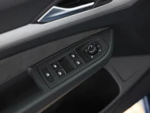 VW Golf Rabbit TSI in Anemonenblau Metallic