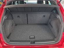 SEAT Arona FR EcoTSI in Desire-Red Metallic Dach Fels-Grau