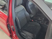 SEAT Arona FR EcoTSI in Desire-Red Metallic Dach Fels-Grau