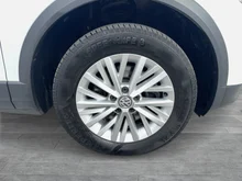 VW T-Roc Design TDI in Pure White Dach Schwarz