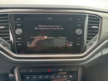 VW T-Roc Design TDI in Pure White Dach Schwarz