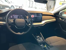 Škoda Octavia Combi Selection TSI mHEV DSG in Brillant-Silber Metallic
