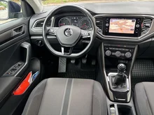 VW T-Roc Design TDI in Atlantik Blue Metallic