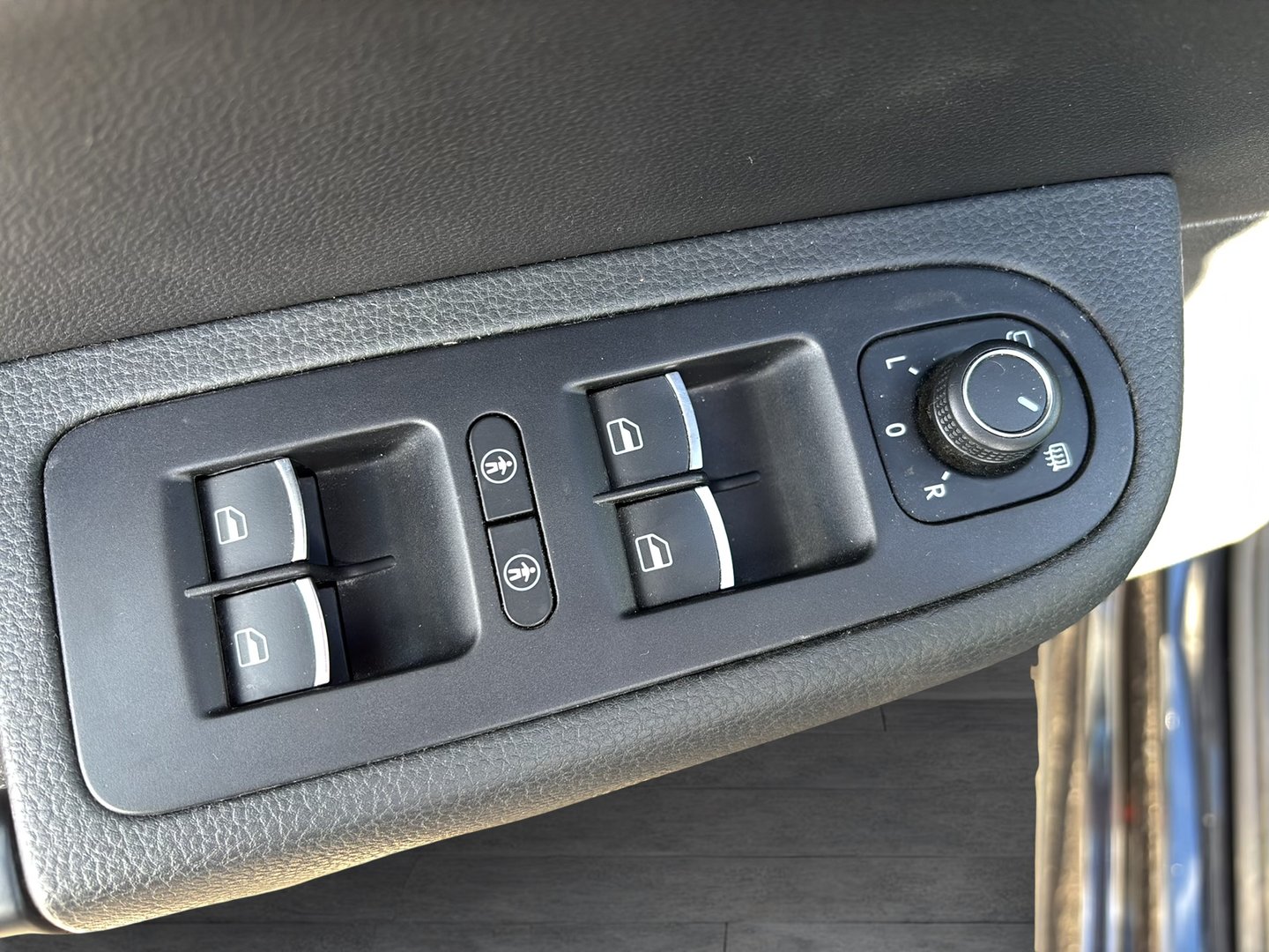 VW Sharan Highline TDI SCR DSG 7-Sitzer | Bild 9 von 29