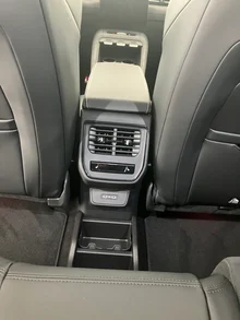 Škoda Peaq Sportline 90x in Rosewood-Beige Metallic