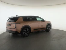 Škoda Peaq Sportline 90x in Rosewood-Beige Metallic