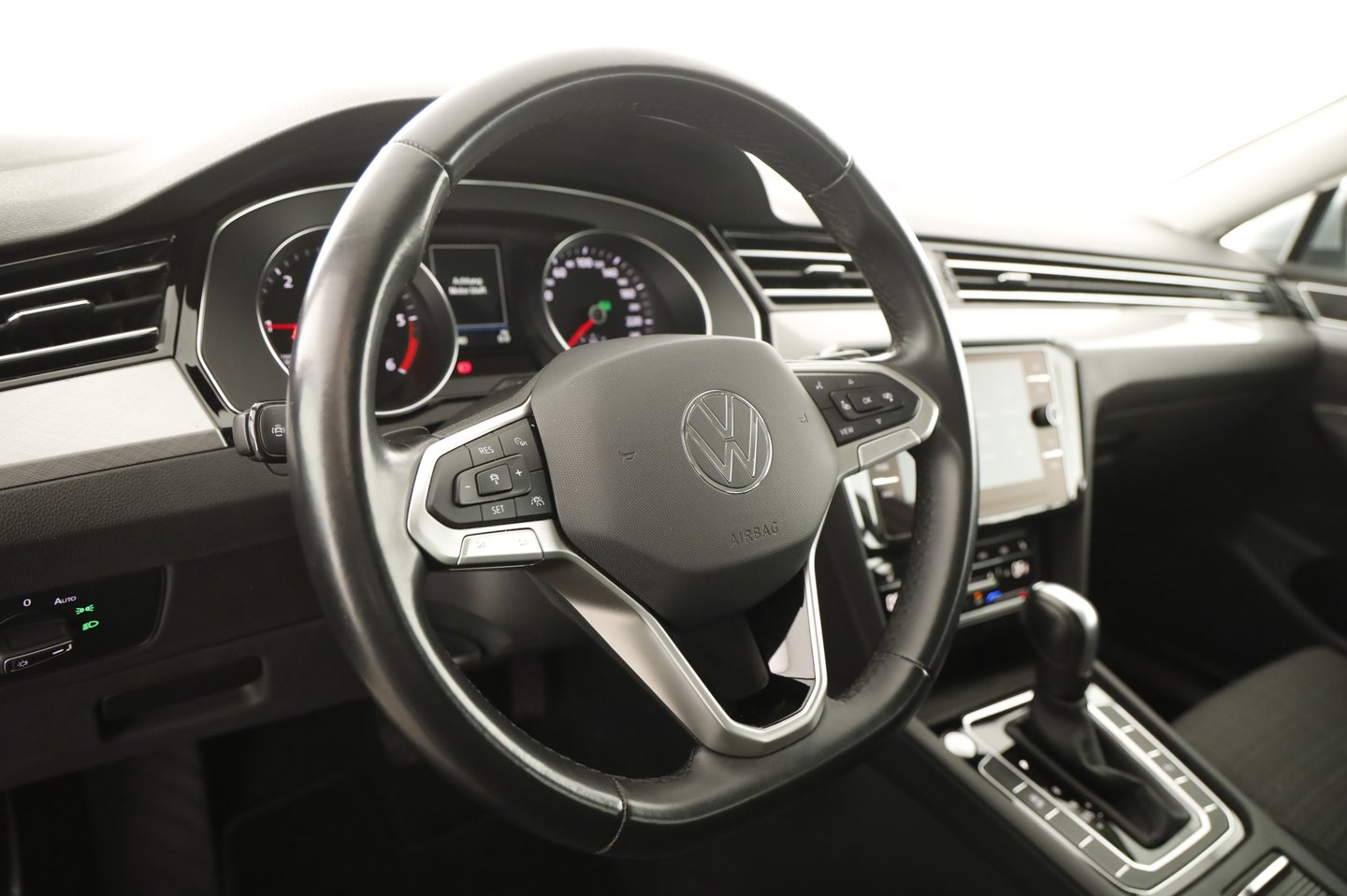 VW Passat Variant Business TDI DSG | Bild 7 von 21