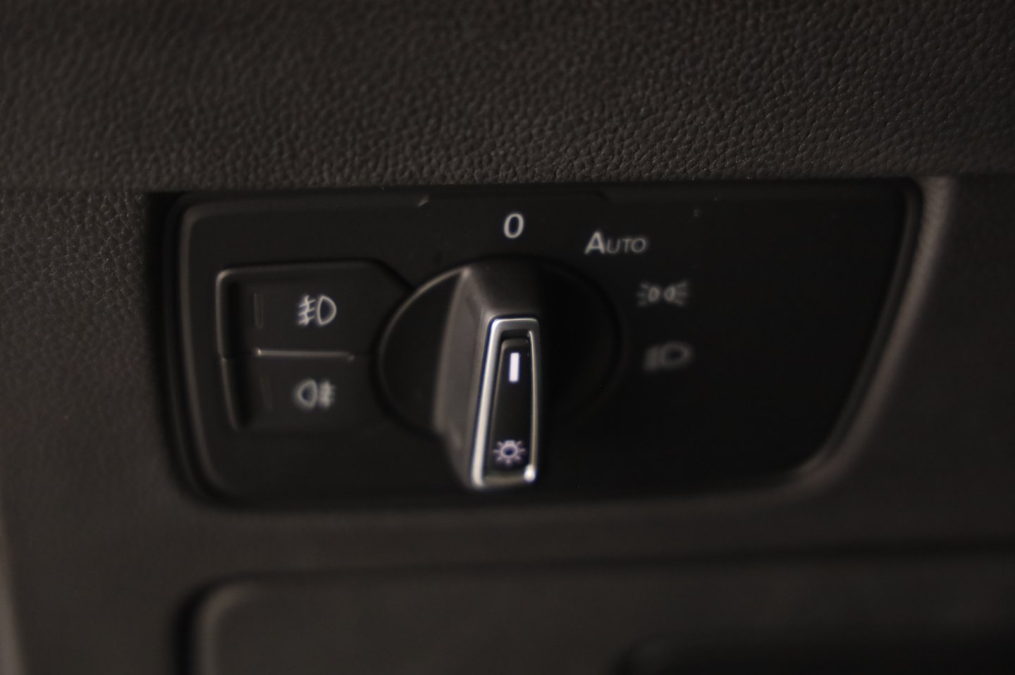 VW Passat Variant Business TDI DSG | Bild 6 von 21
