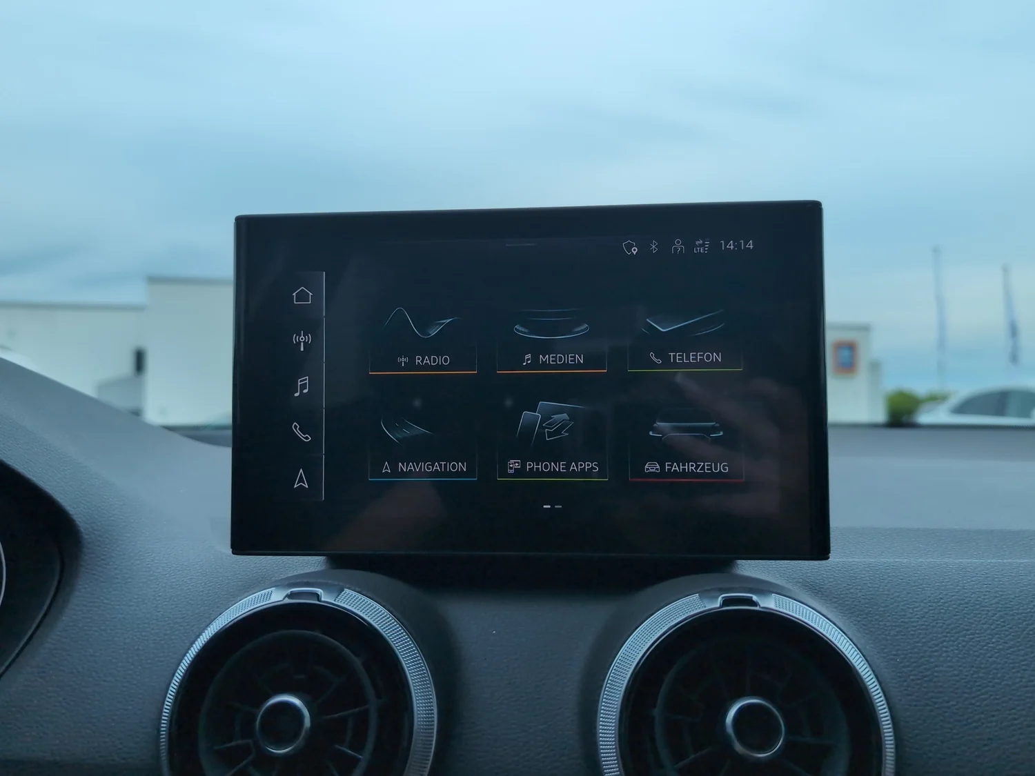 Bild eines Q2 30 TFSI admired