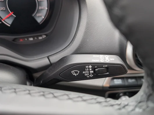 Bild eines Q2 30 TFSI admired