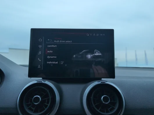 Bild eines Q2 30 TFSI admired