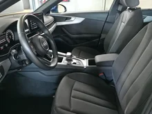 Audi A4 Limousine 40 TDI advanced quattro in NAVARRABLAU METALLIC