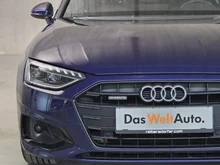 Audi A4 Limousine 40 TDI advanced quattro in NAVARRABLAU METALLIC