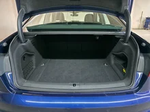 Audi A4 Limousine 40 TDI advanced quattro in NAVARRABLAU METALLIC