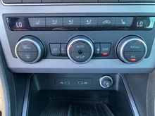 SEAT Ateca FR 2.0 TSI DSG 4Drive in Nevada-Weiß Metallic