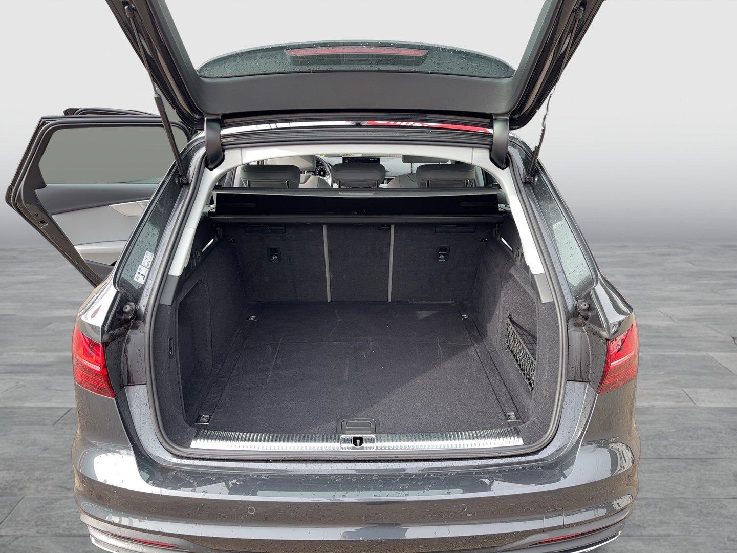 Audi A4 Avant 30 TDI | Bild 24 von 28