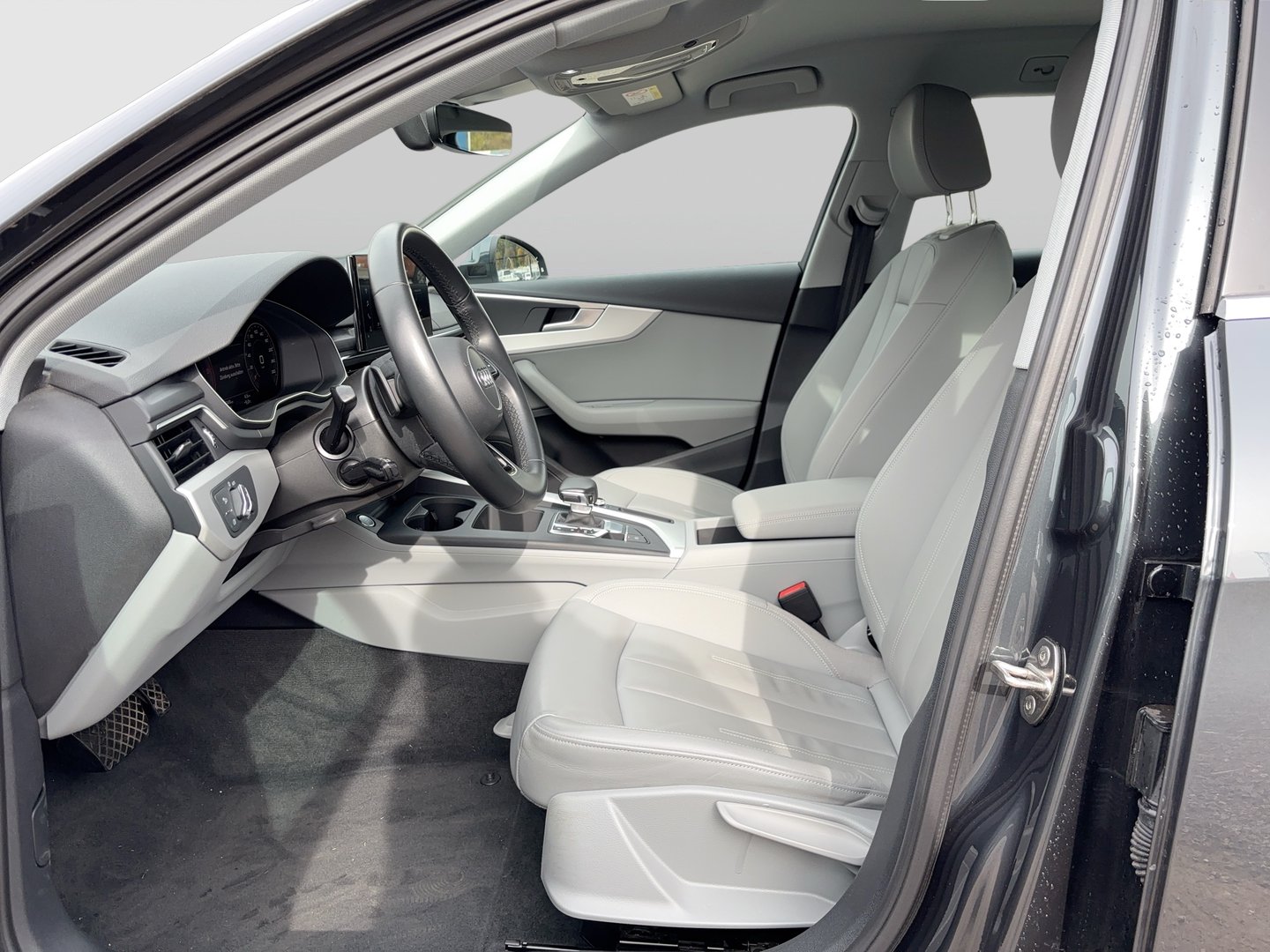 Audi A4 Avant 30 TDI | Bild 11 von 28