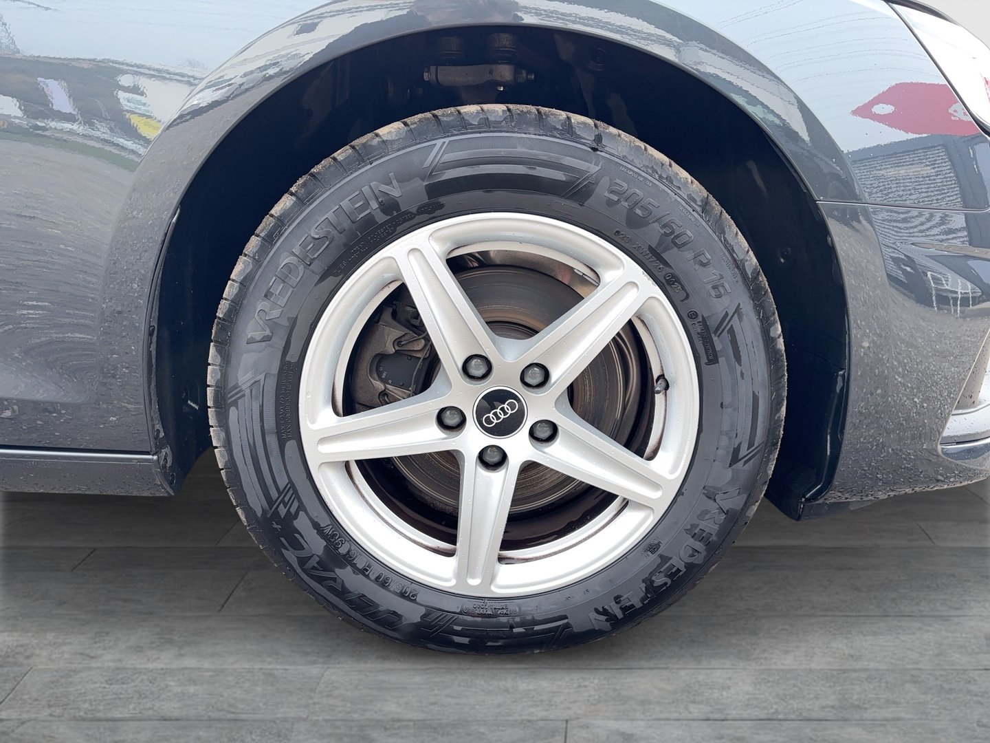 Audi A4 Avant 30 TDI | Bild 7 von 28