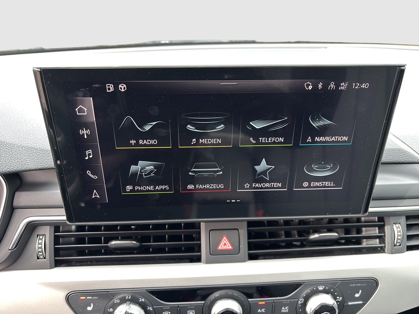 Audi A4 Avant 30 TDI | Bild 18 von 28