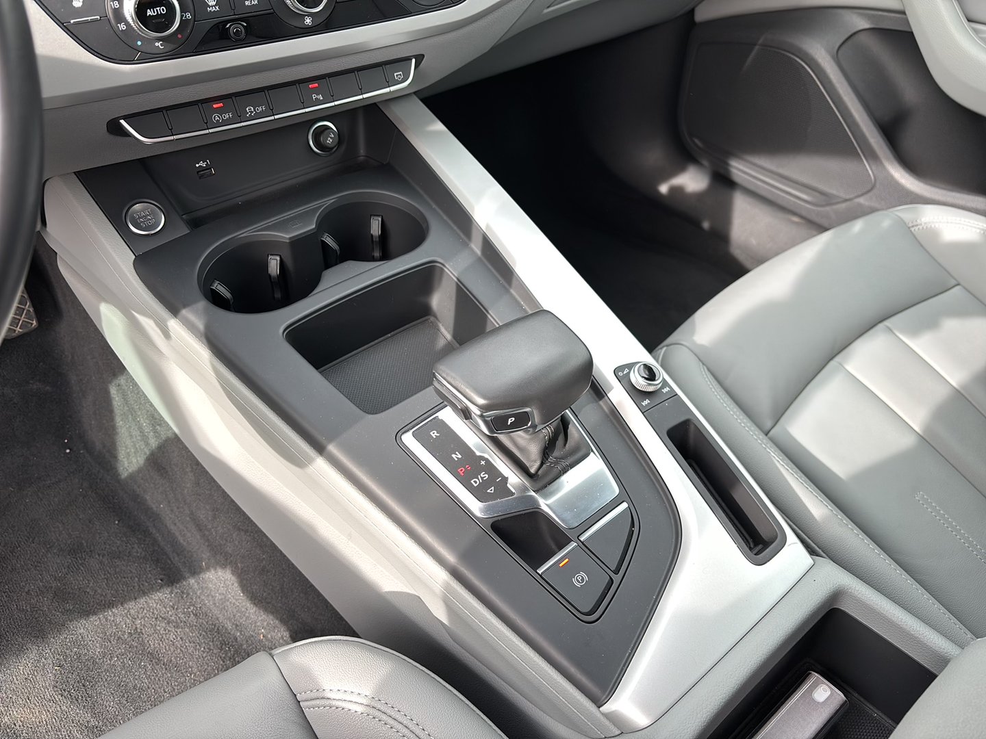 Audi A4 Avant 30 TDI | Bild 22 von 28