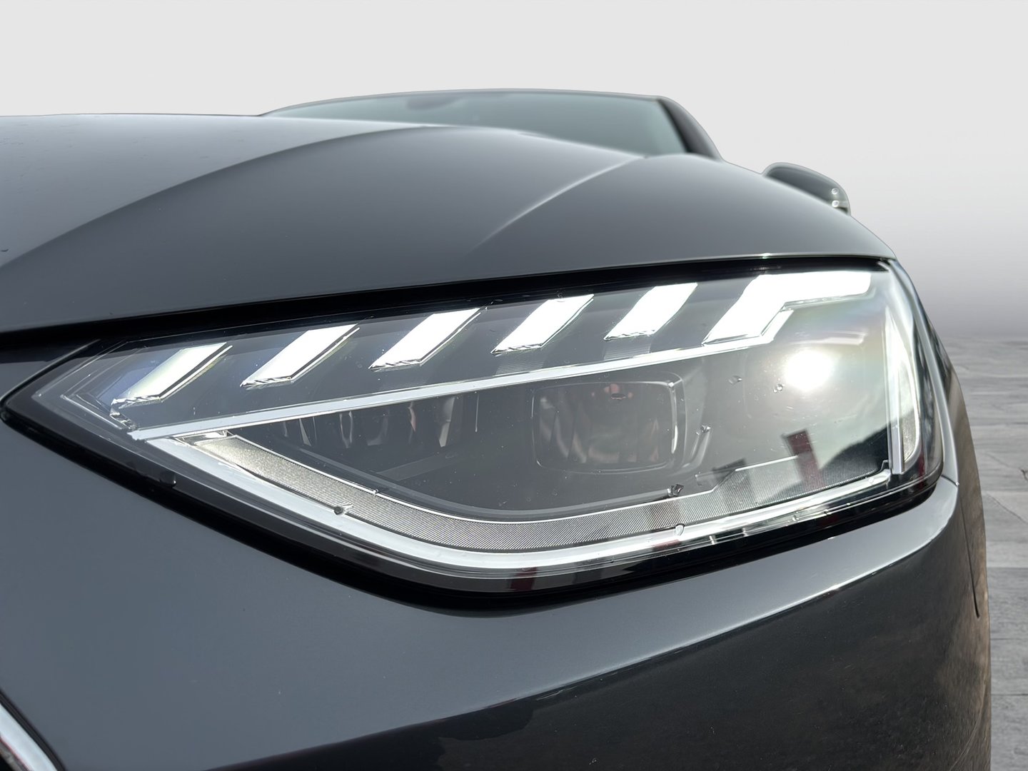 Audi A4 Avant 30 TDI | Bild 26 von 28