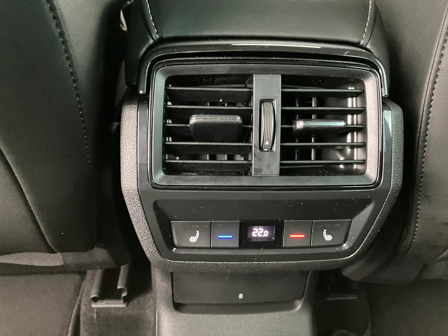 Bild eines Škoda Karoq 4x4 Sportline TDI DSG