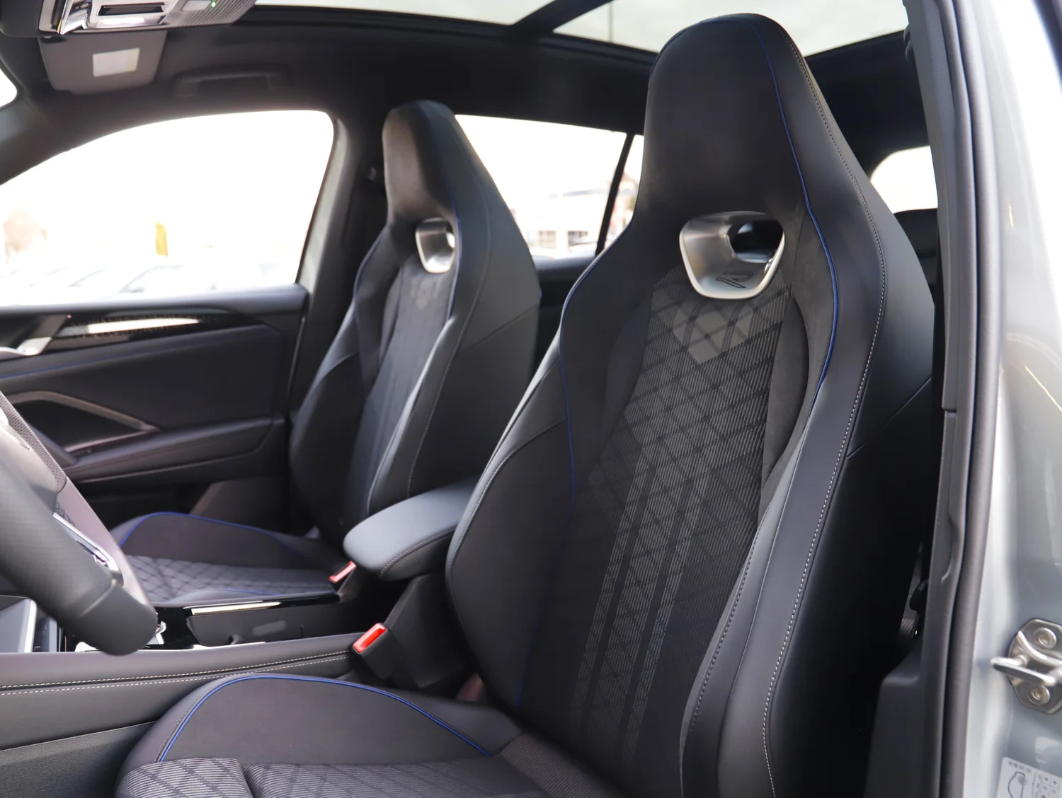 Bild eines VW Tiguan Sport eHybrid DSG 150 kW