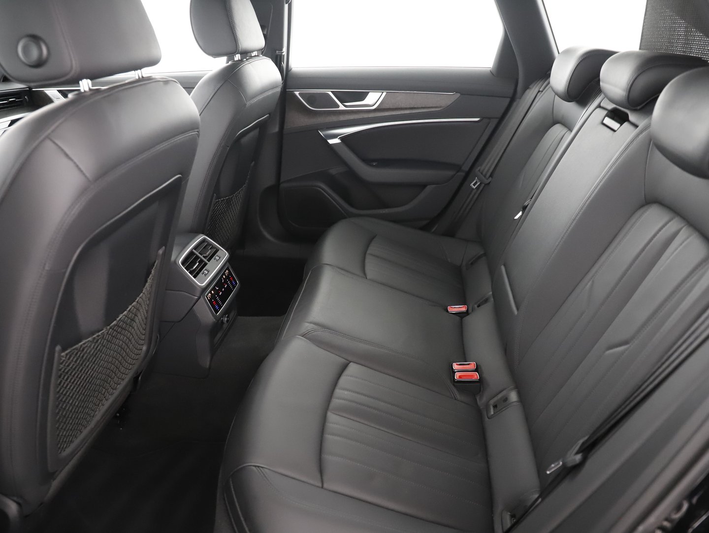 Audi A6 Avant 40 TDI quattro Design | Bild 10 von 14