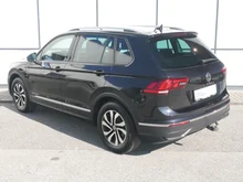 VW Tiguan 2,0 TDI Life DSG in Deep Blak Perleffekt