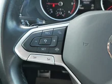 VW Tiguan 2,0 TDI Life DSG in Deep Blak Perleffekt