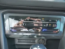 VW Tiguan 2,0 TDI Life DSG in Deep Blak Perleffekt