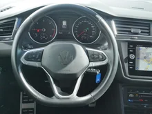 VW Tiguan 2,0 TDI Life DSG in Deep Blak Perleffekt