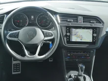 VW Tiguan 2,0 TDI Life DSG in Deep Blak Perleffekt