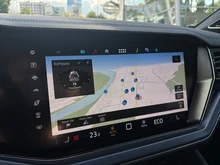 VW Touareg R eHybrid TSI 4MOTION in Meloe Blau Crystal Effekt