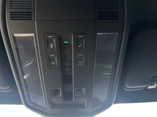 VW Touareg R eHybrid TSI 4MOTION in Meloe Blau Crystal Effekt