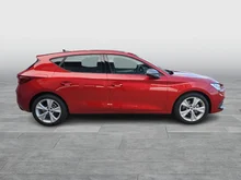 SEAT Leon FR Edition 1.5 TSI 115 PS in Desire-Red Metallic