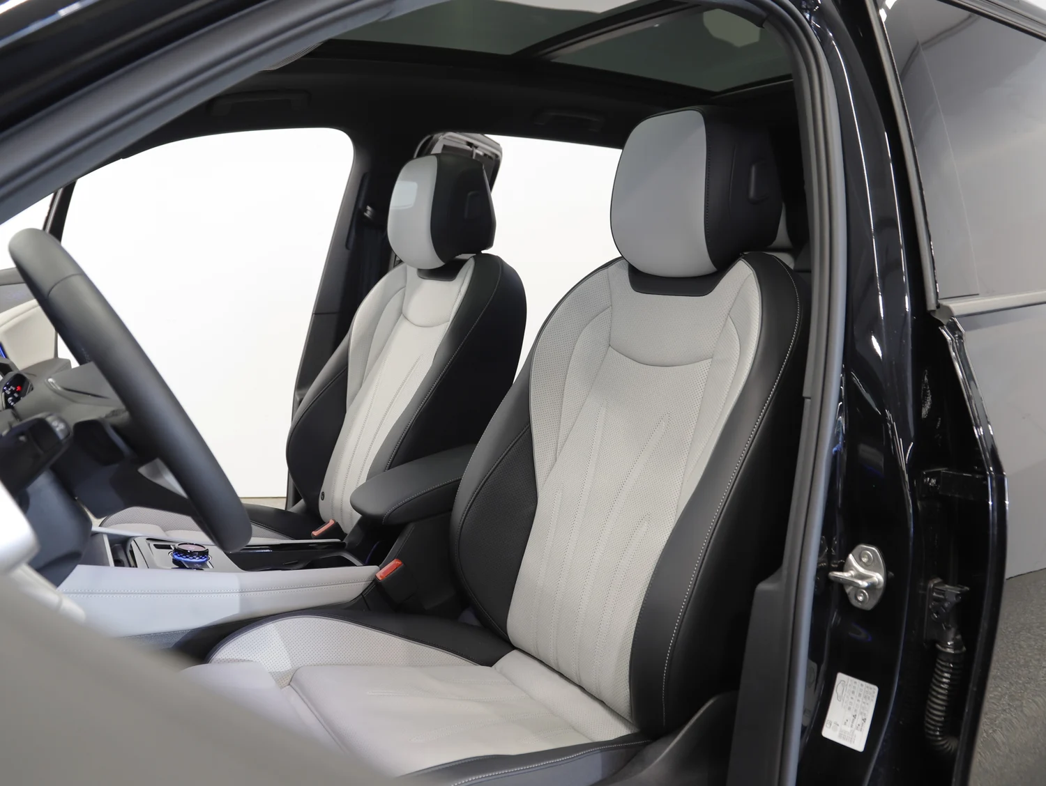 Bild eines VW Tayron Elegance eHybrid DSG 150kW