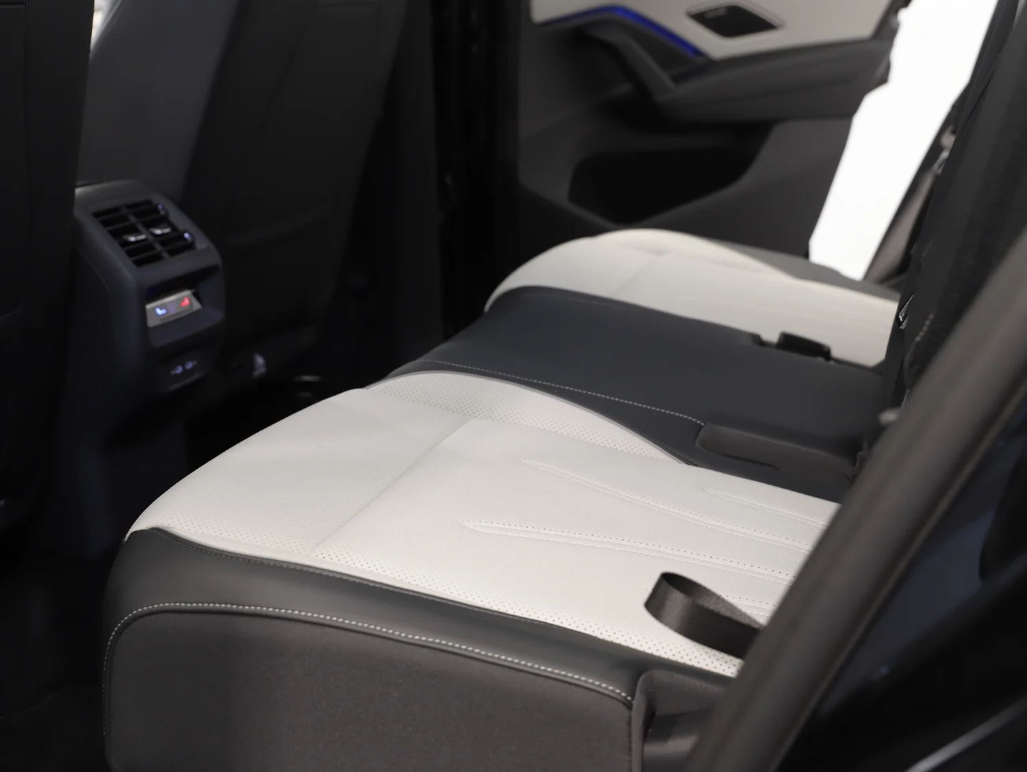 Bild eines VW Tayron Elegance eHybrid DSG 150kW