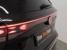 VW Tayron Elegance eHybrid DSG 150kW in Grenadillschwarz Metallic
