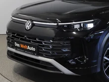 VW Tayron Elegance eHybrid DSG 150kW in Grenadillschwarz Metallic