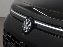 VW Tayron Elegance eHybrid DSG 150kW in Grenadillschwarz Metallic