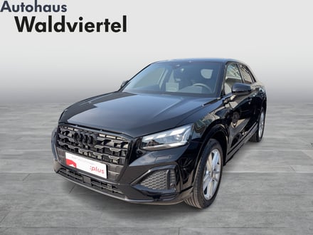 Audi Q2 30 TFSI admired