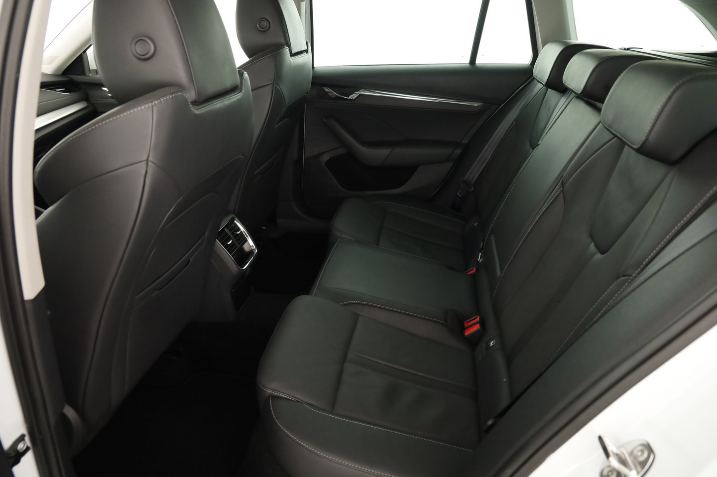 Škoda OCTAVIA Combi Style TDI DSG | Bild 18 von 21
