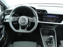 Thumbnail-Foto von Fahrzeug