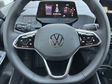 VW ID.3 Pure 125 kW Business in Mondsteingrau Dach schwarz