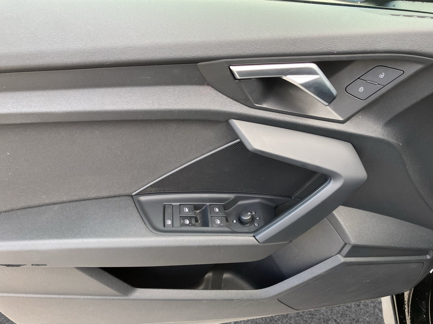 Audi A3 Sportback 35 TDI S line exterieur | Bild 8 von 19