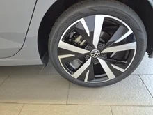 VW Golf Variant Business mHeV DSG in Mondsteingrau