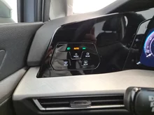 VW Golf Variant Business mHeV DSG in Mondsteingrau
