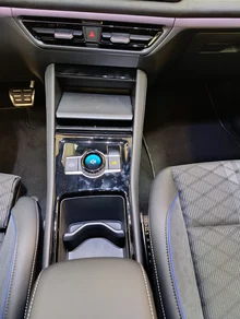 VW Tiguan Sport eTSI DSG in Delfingrau Metallic